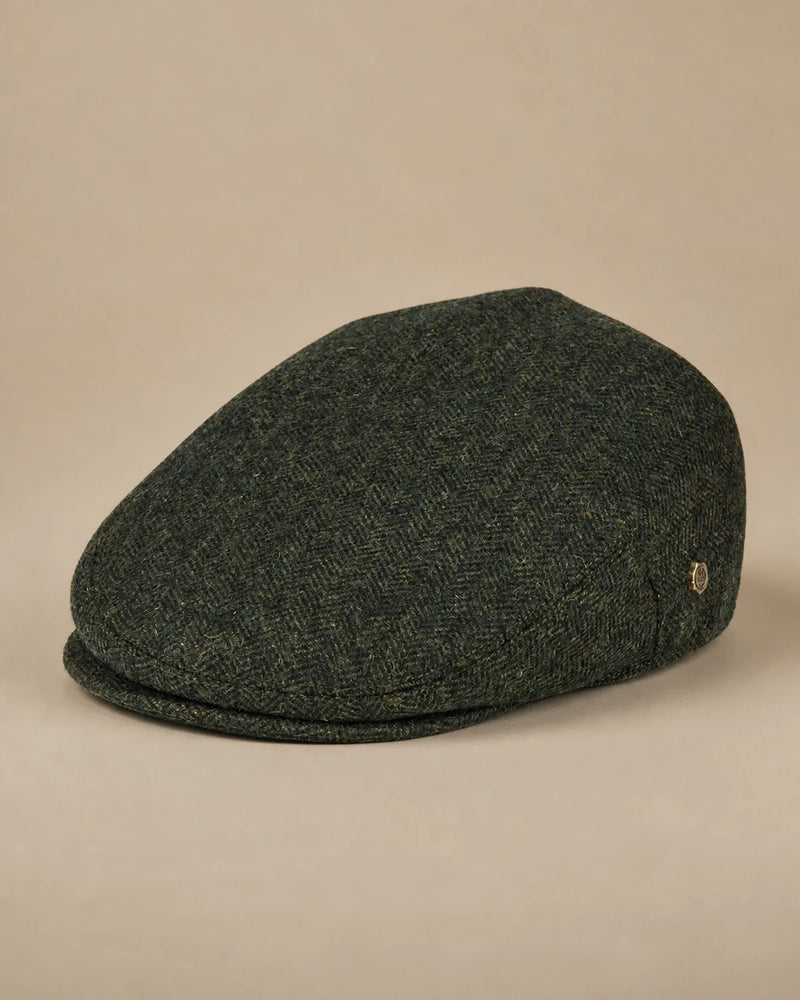 Boina Masculina Inglesa Lã Tweed Dublin Army Green em fundo neutro