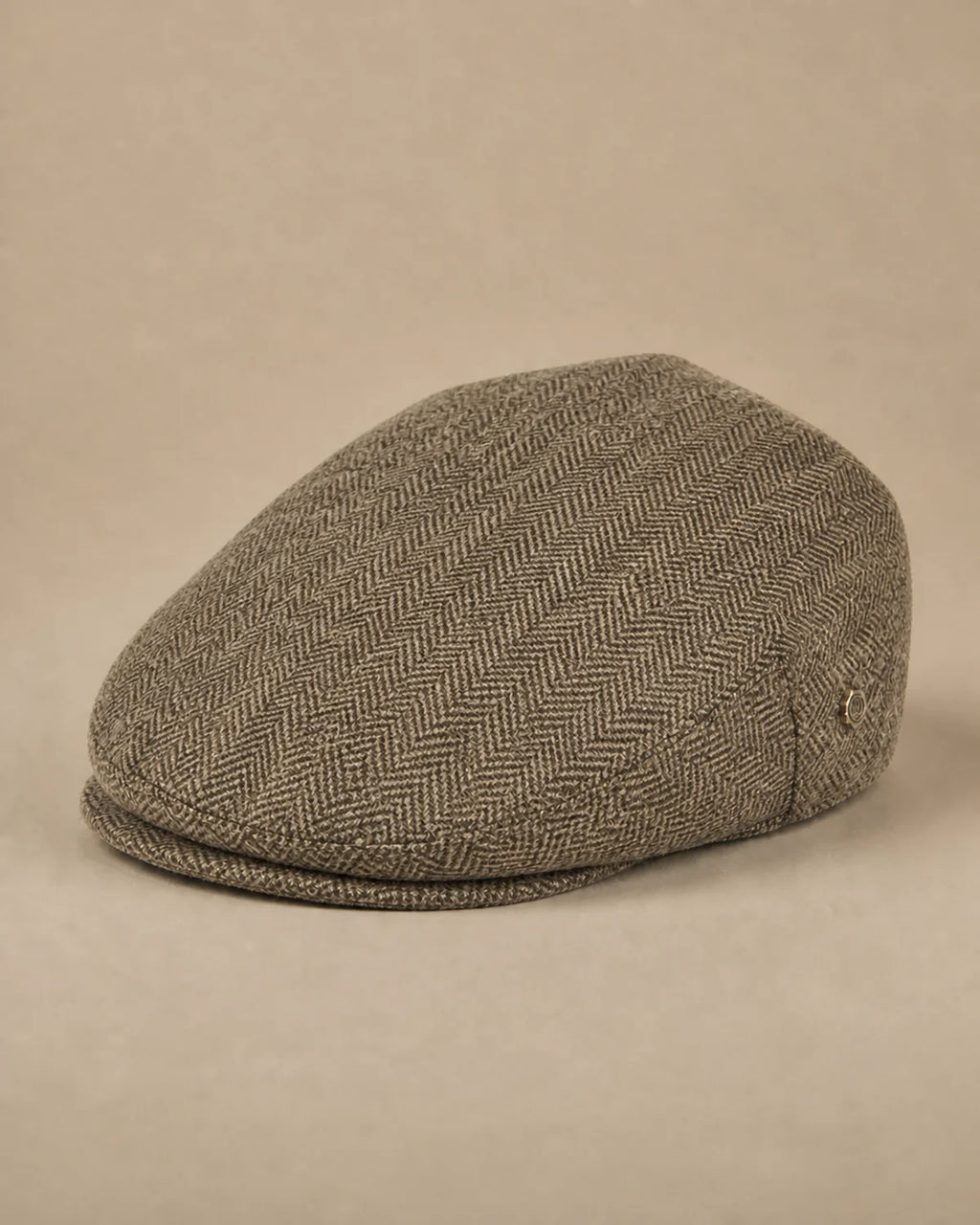 Boina Masculina Inglesa Lã Tweed Dublin Khaki em fundo neutro