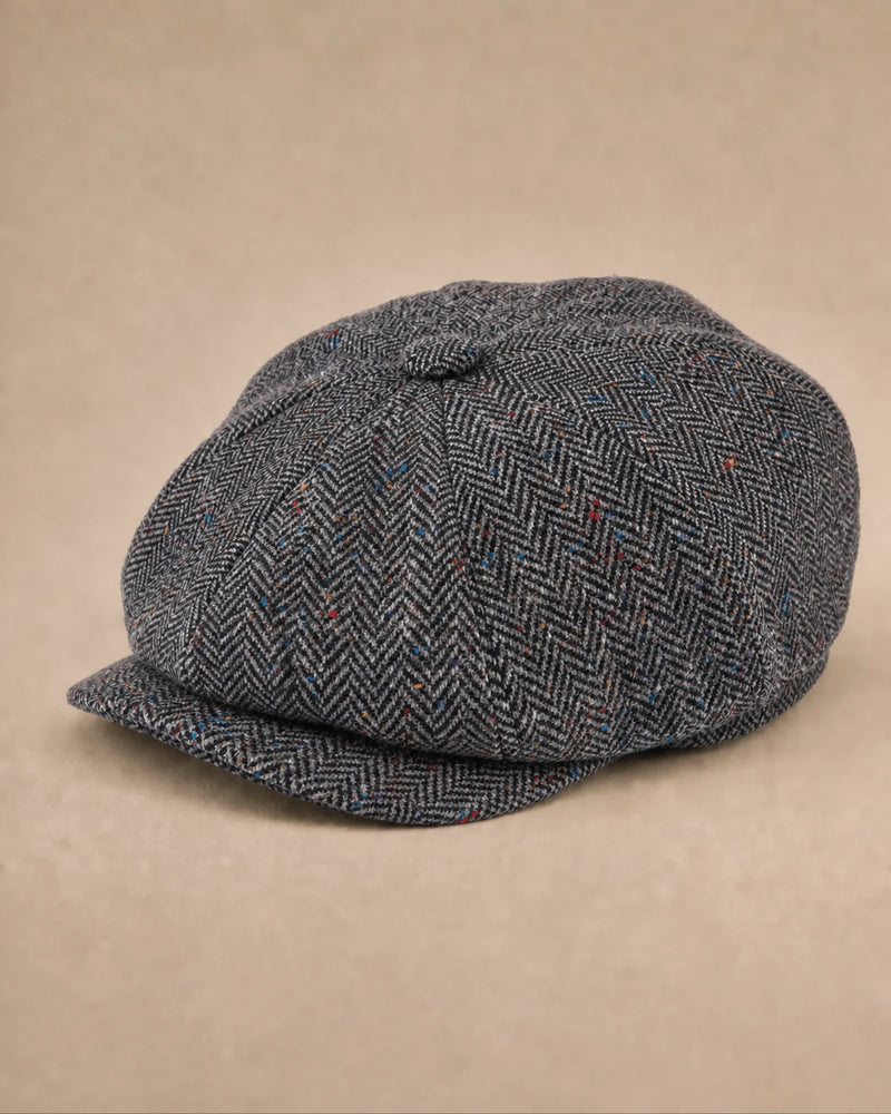 Boina Masculina Italiana Lã Tweed Galway Flecked Grey em fundo neutro