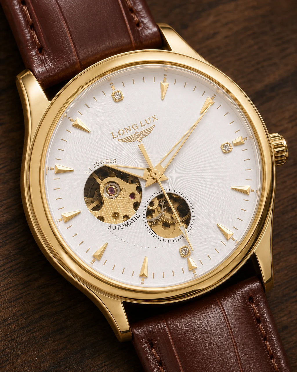 Detalhe do mostrador skeleton e da coroa do Relógio Masculino Automático Vittorio White Gold