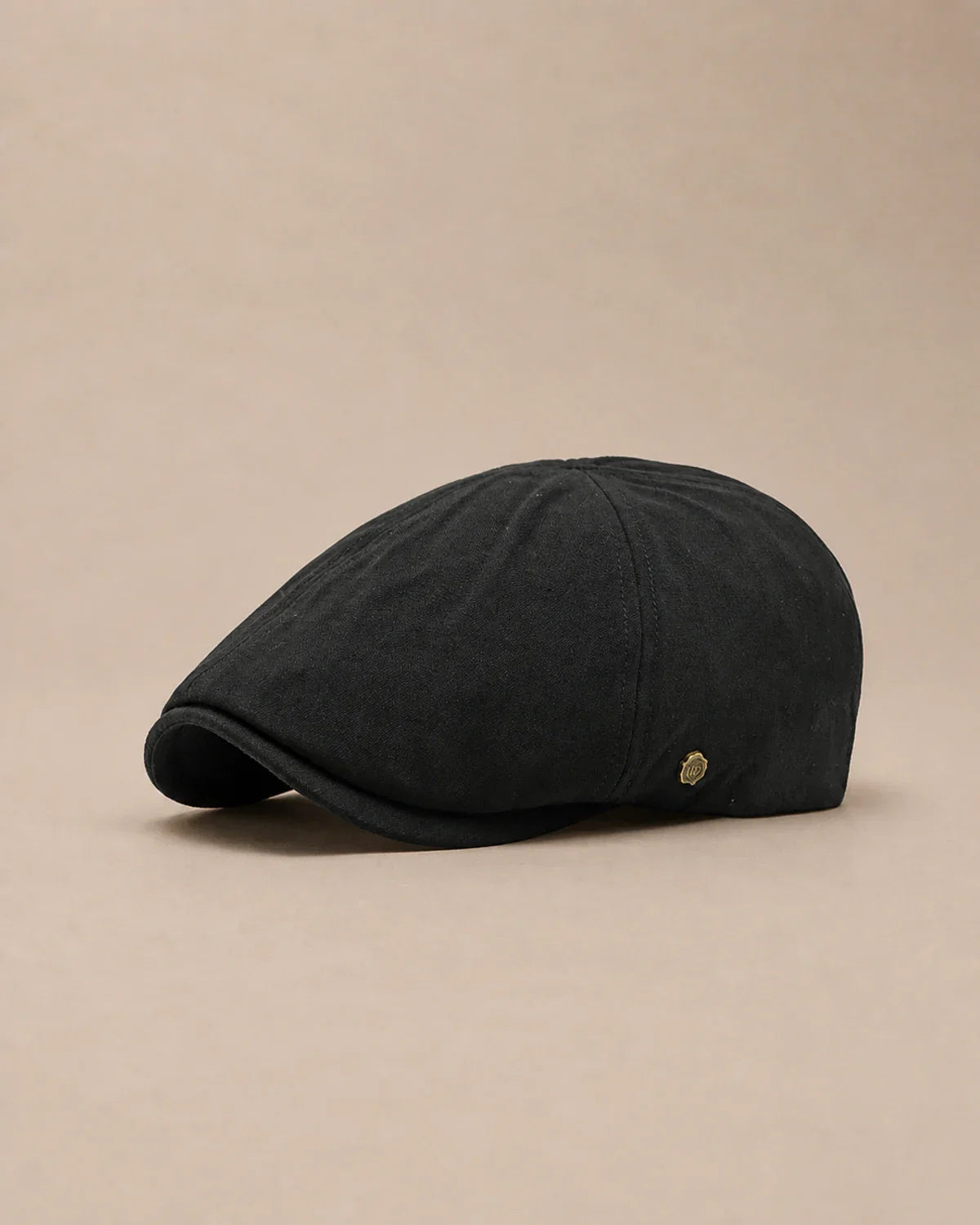 Boina Masculina Inglesa Algodão Oxford Black em fundo neutro