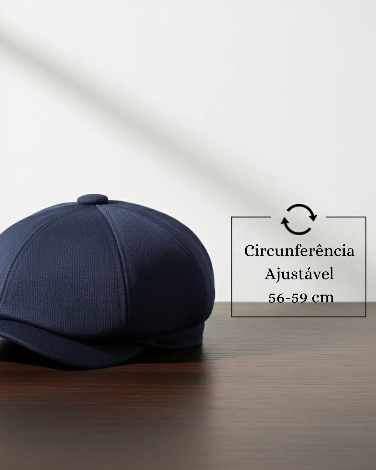 Boina masculina italiana azul marinho em mesa, destaque gráfico para circunferência ajustável