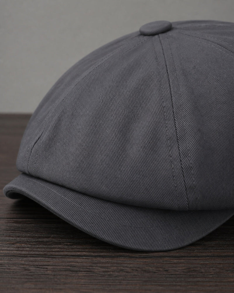 Detalhe da aba e costura da boina masculina italiana Dark Grey em algodão