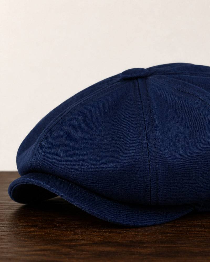 Detalhe da aba, costura e textura da Boina Masculina Italiana Algodão NewBoys Navy