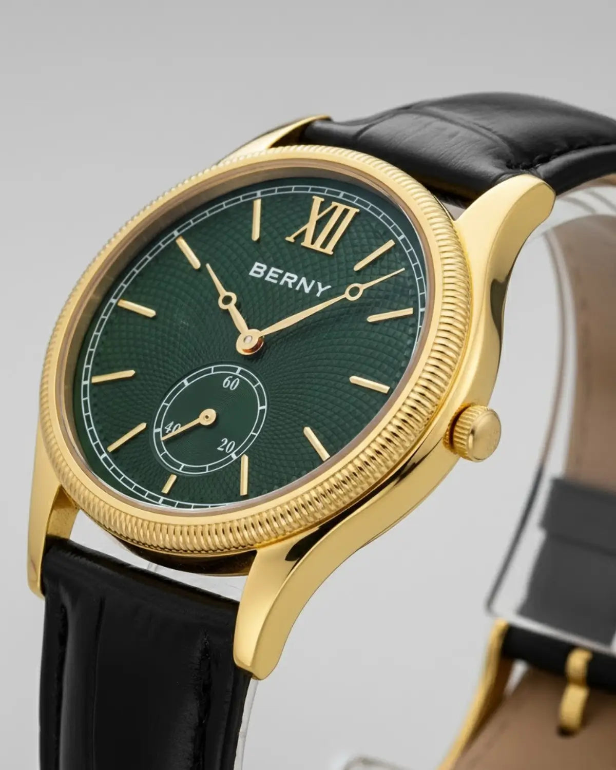 Detalhe da pulseira de couro preto do Relógio Masculino Pulseira de Couro Monarch Green