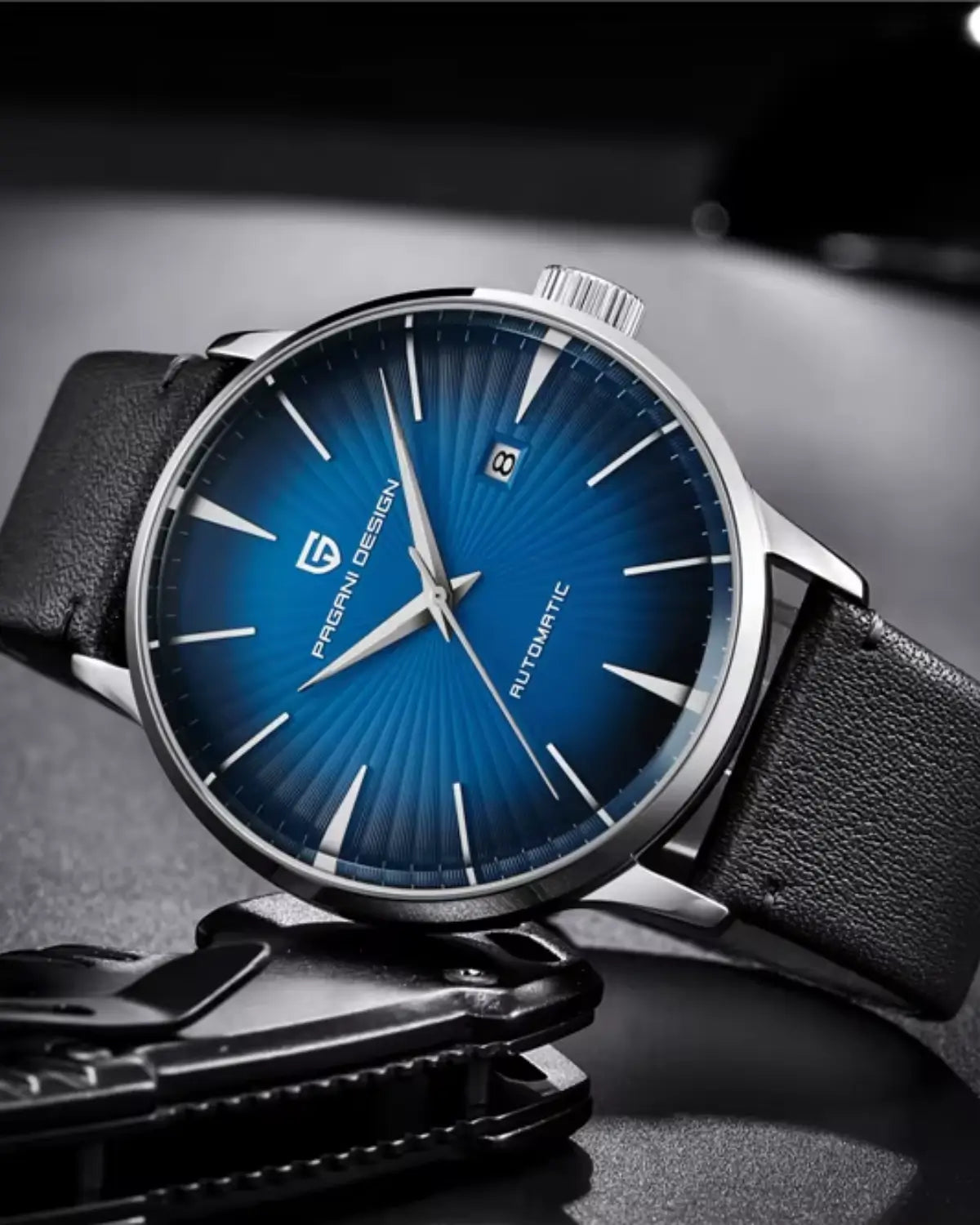 Relógio Masculino Pulseira de Couro Virtus Blue em ângulo lateral destacando o design refinado